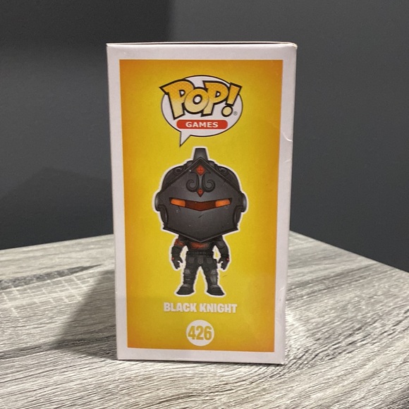 Funko Pop! Games | Fortnite #426: Black Knight - Collectable Vinyl Figure - Picture 4 of 14